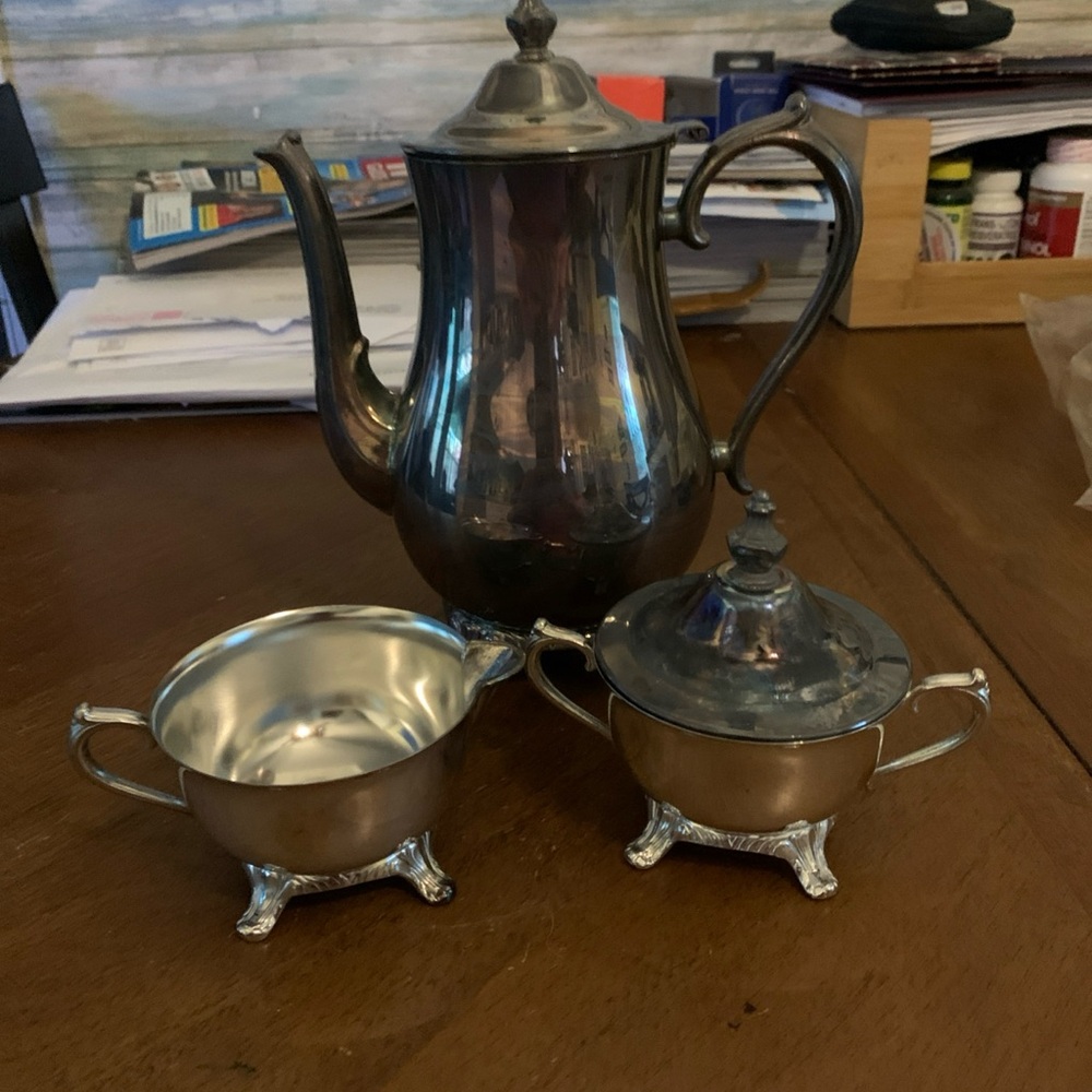 Elegant Silver coffe or Tea Set